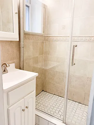 Rented by Ulas Real Estates Inc | media 20