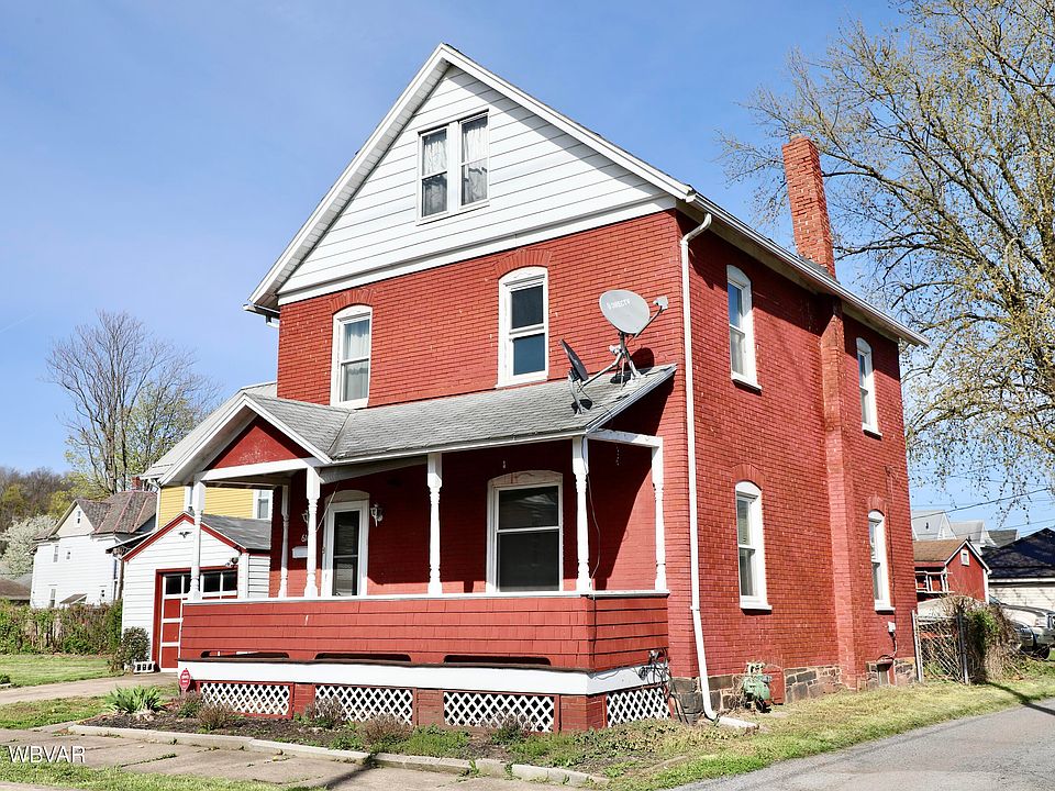 1st image of 610 Lloyd St