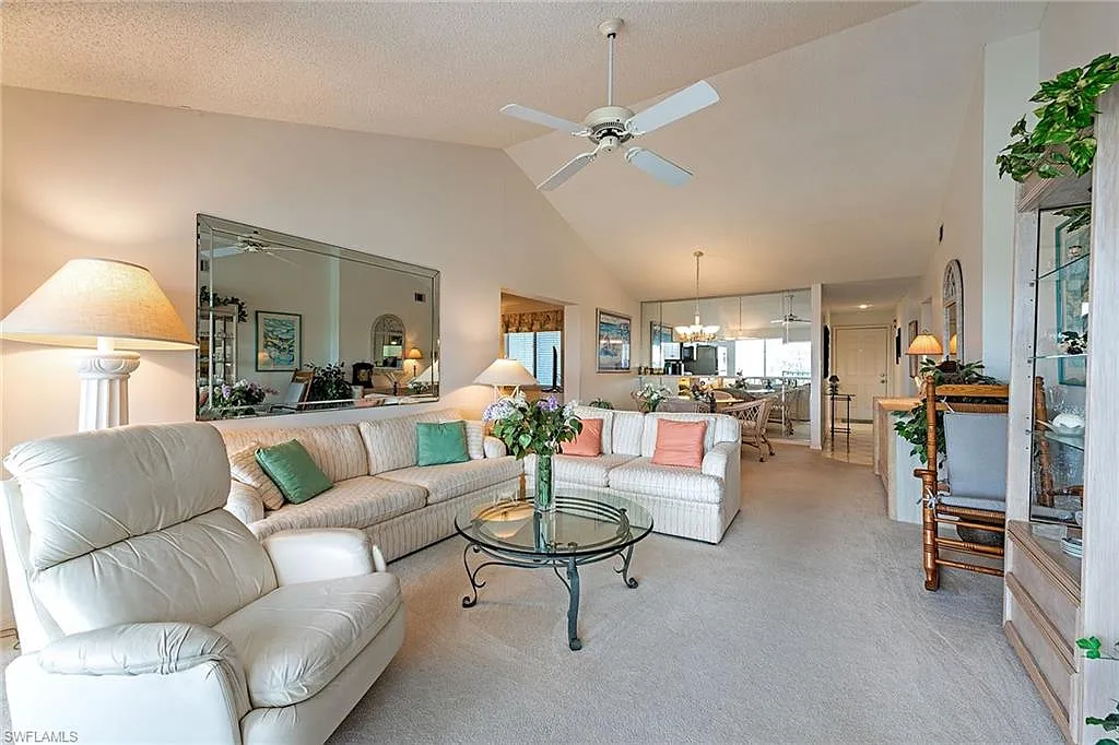 2 bed, 2.0 bath, 1248 sqft, $8,000 — Photo 3