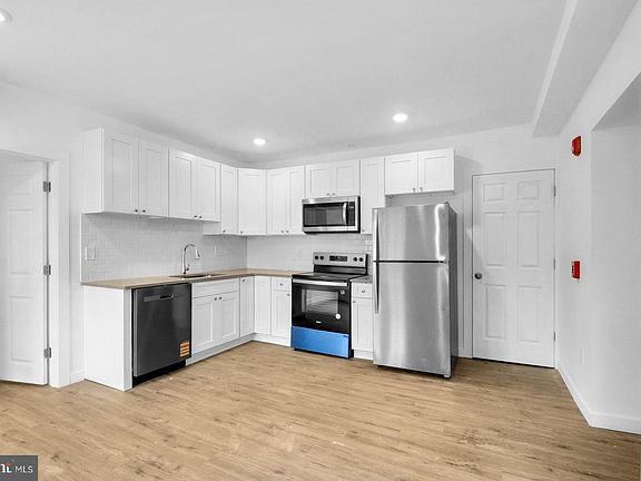 4th image of 7037 Ridge Ave #1B