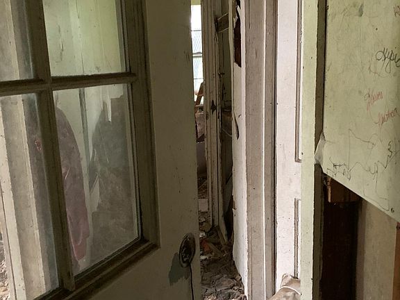 4th image of 313 S 16th St