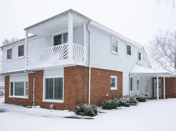 2992 Venice, Highland, MI 48356