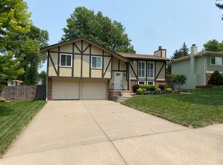 15724 O Cir, Omaha, NE 68135
