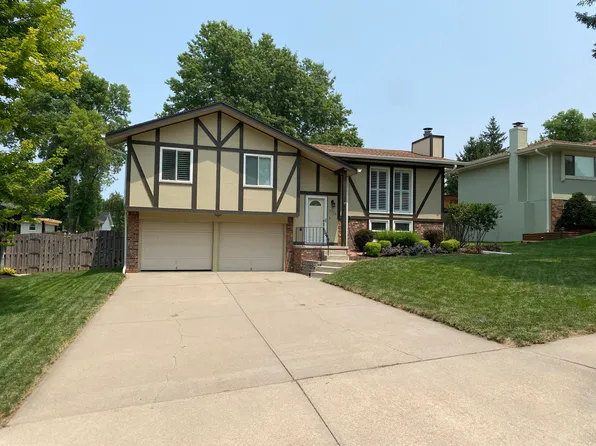 15724 O Cir, Omaha, NE 68135