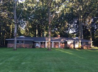 2402 Manorwood Dr, Gaylord, MI 49735