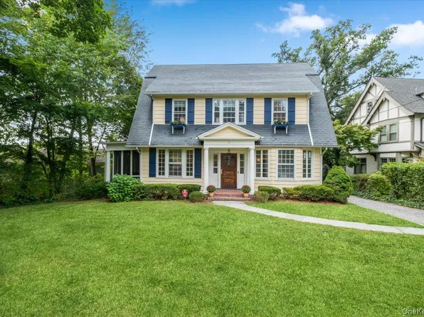 26 Circle Road, Scarsdale, NY 10583