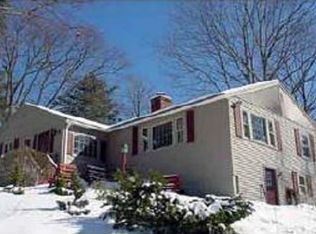6 Hooper Hill Rd, New Boston, NH 03070