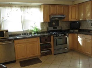 1448 Leslie St, Hillside, NJ 07205