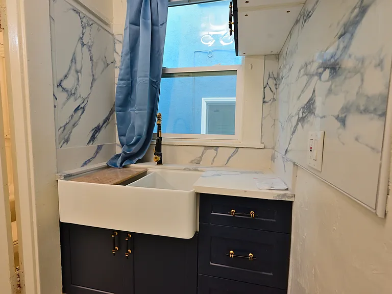 48 Navy St #3 — Photo 11