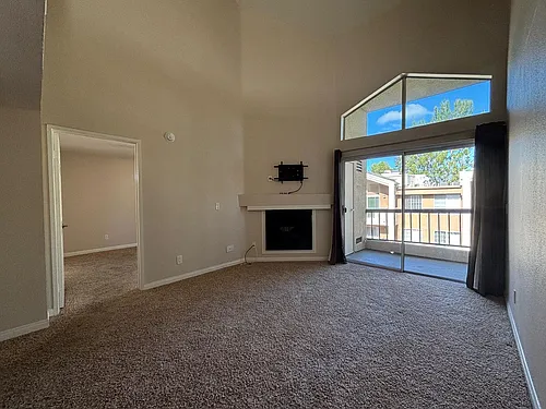 21450 Burbank Blvd #301 Photo 1 21450 Burbank Blvd #301 Photo 1