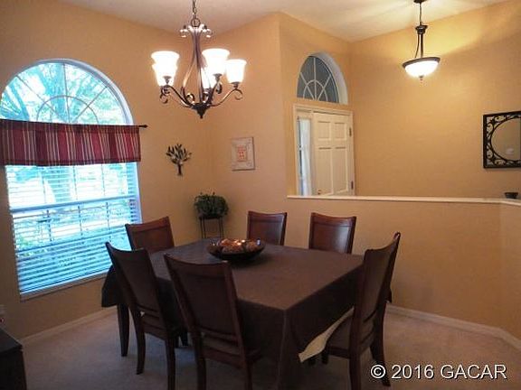 Sunny breakfast nook