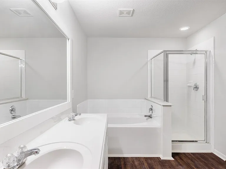 15410 Fir Woods Ln — Photo 17