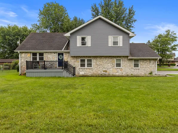2361 W Brookdale Dr, Columbus, IN 47201