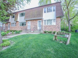 1515 Camden Ct, Waukesha, WI 53186