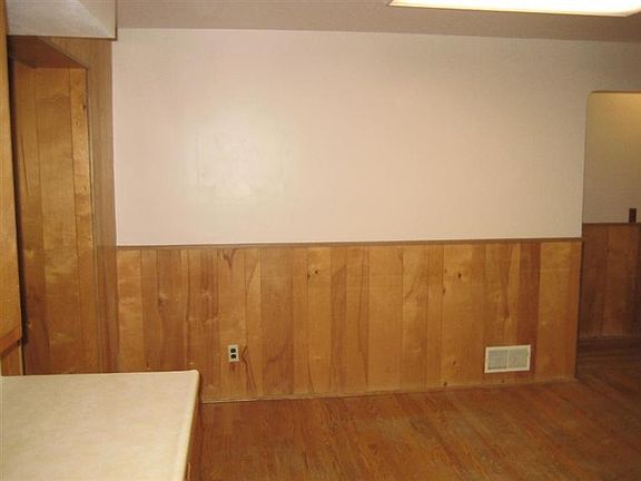 5th image of 3639 Whiteoak Dr