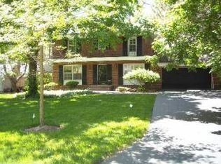 131 Lockerbie Ln, Wilmette, IL 60091