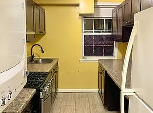 77-18 Vleigh Pl #1A, Flushing, NY 11367