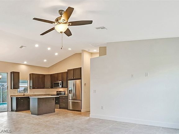 5th image of 2209 NE 25th Terrace Cpe