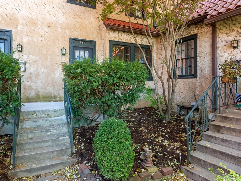 343 N Gore Ave — Photo 20