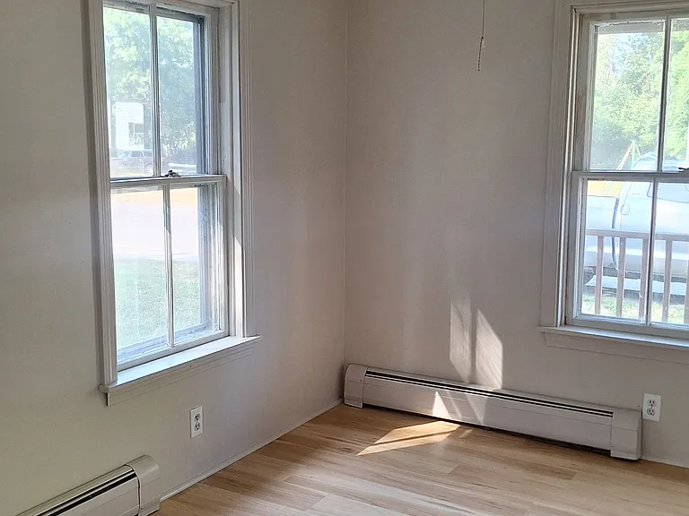 73 Bosworth St — Photo 8