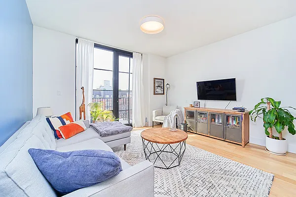 Rented by Compass | media 2