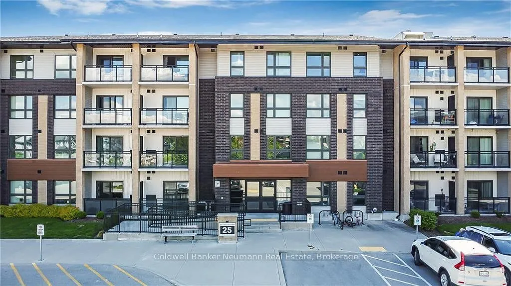 25 Kay Cres — Photo 1