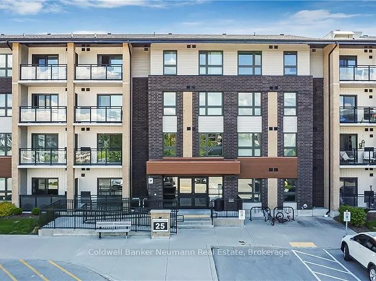 25 Kay Cres #212 — Photo 1