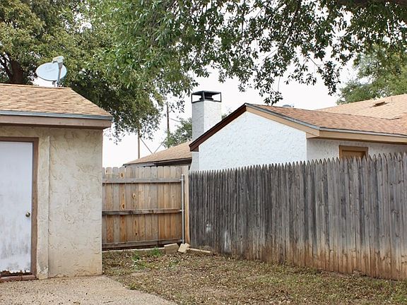 3rd image of 3819 Green Meadow Dr