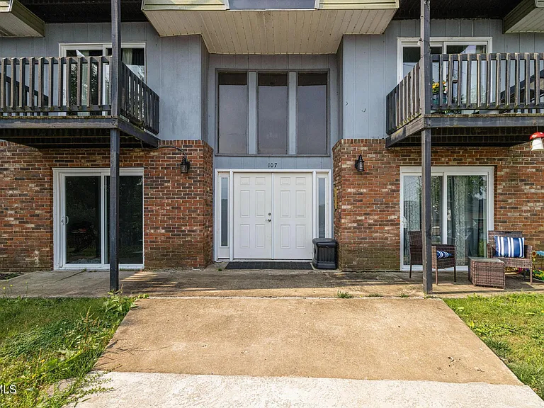 107 Angeline Dr #5 — Photo 30