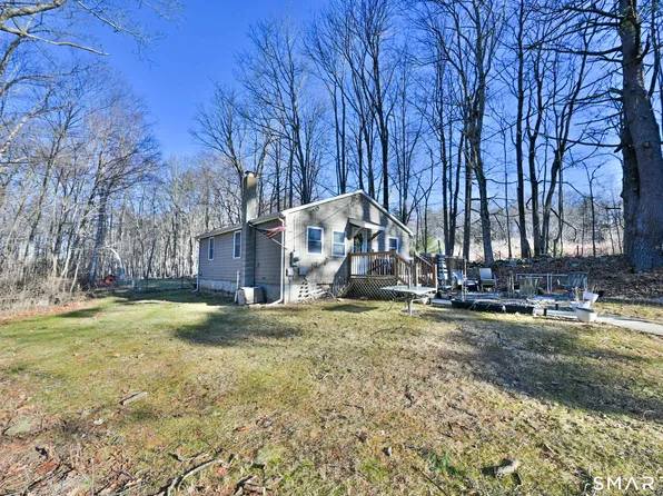 1605 Route 197, Woodstock, CT 06281