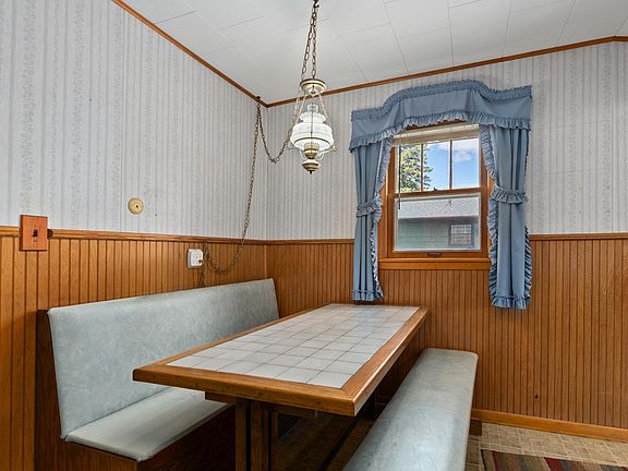 5th image of 615 Dorr Ave