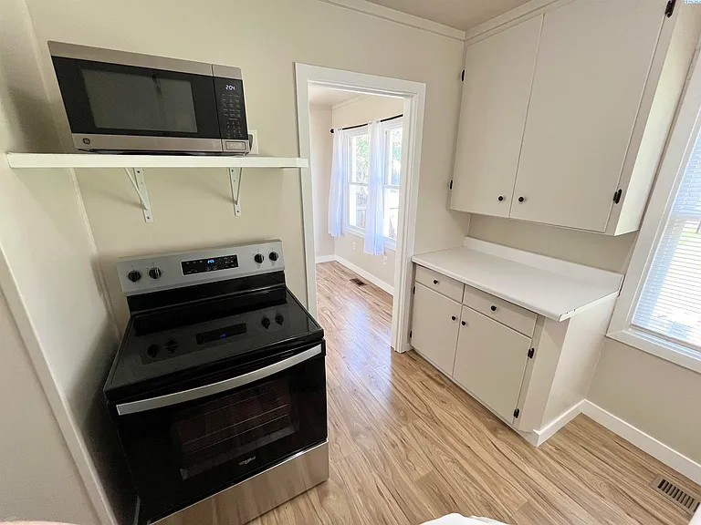 222 Casey Ave — Photo 7
