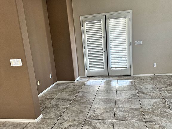 Family Room
Access to Patio