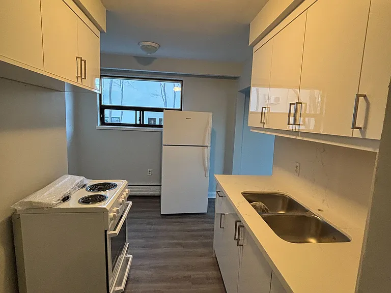 268 Birmingham St #4 — Photo 8