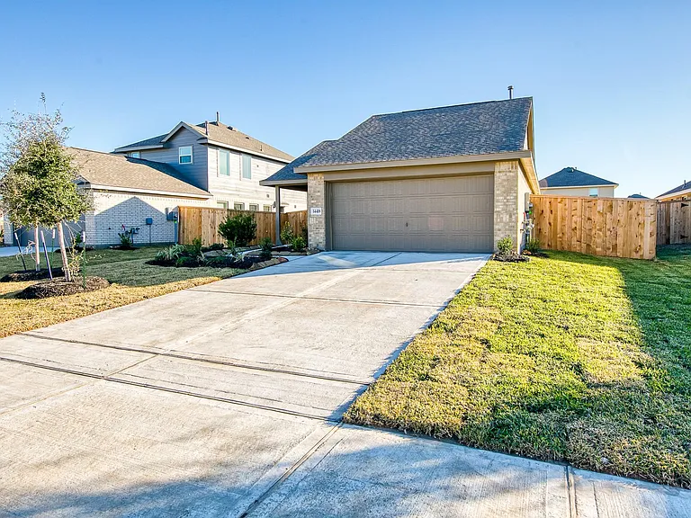 14418 Woodcott Warren Way — Photo 5