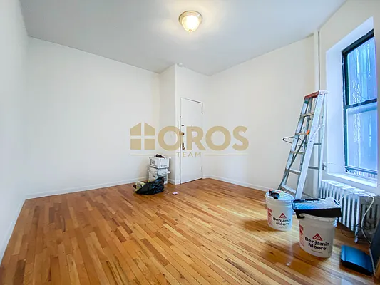 Rented by City Connections Realty | media 2