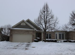 1013 Harrow Gate Dr, Woodstock, IL 60098