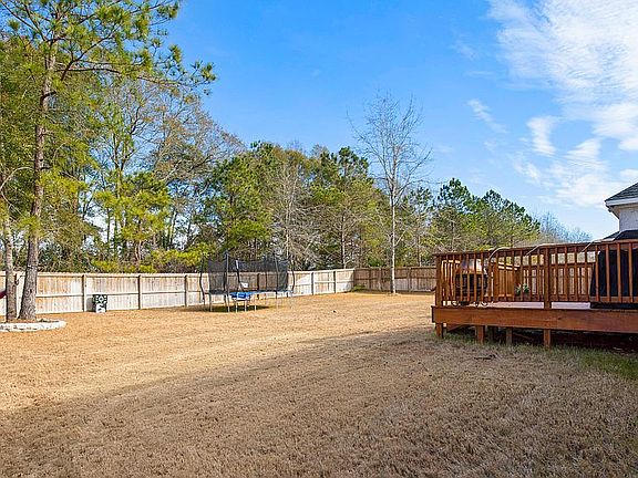 4th image of 118 Birchwood Pl