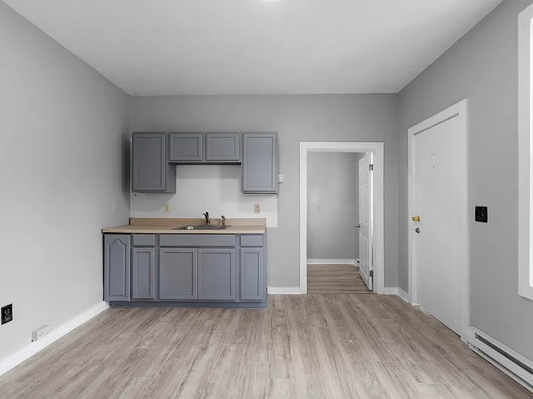 71 River St #1R — Photo 9