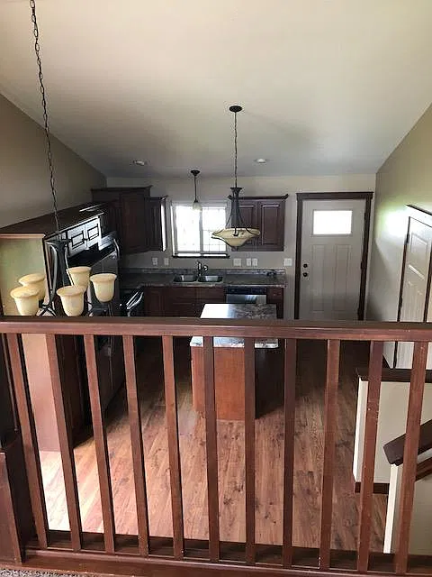 3 bed, 1600 sqft, $1,650 — Photo 2