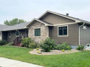 1403 Sunset Ave, Mobridge, SD 57601