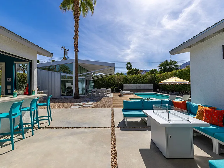 E Palo Verde Ave — Photo 9