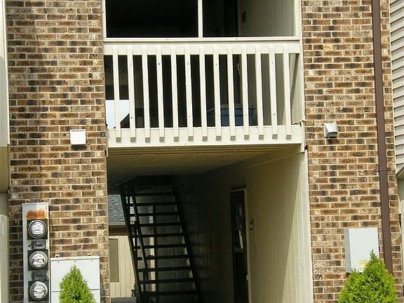 5th image of 69 W Van Lake Dr