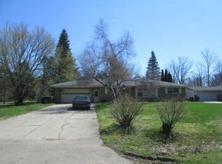 16219 Eskes St, Lansing, MI 48906