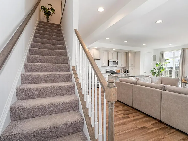 3112 Detweiler Ln — Photo 12