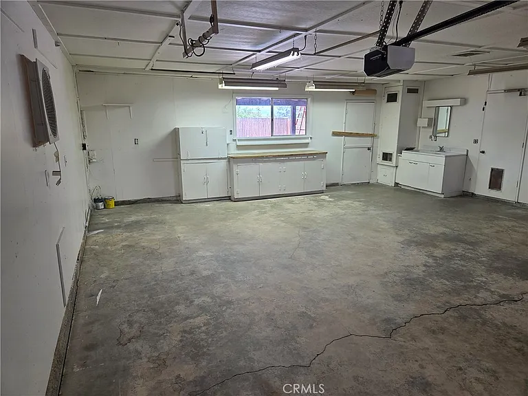 19145 Tomahawk Rd — Photo 25