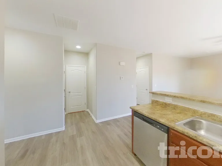 6550 Phantom Way — Photo 7