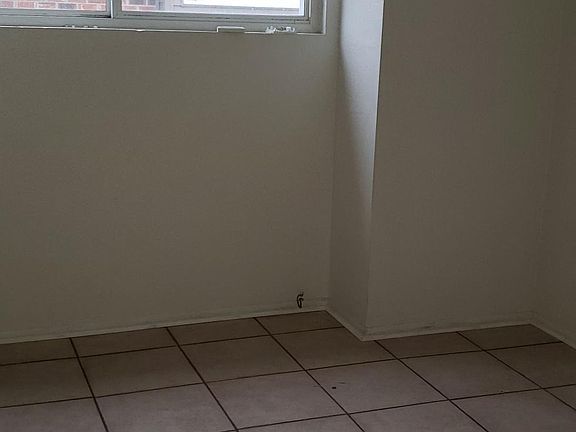 3rd image of 8009 Bullard Ave
