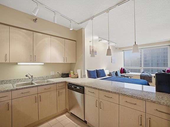 2nd image of 512 N McClurg Ct APT 2309