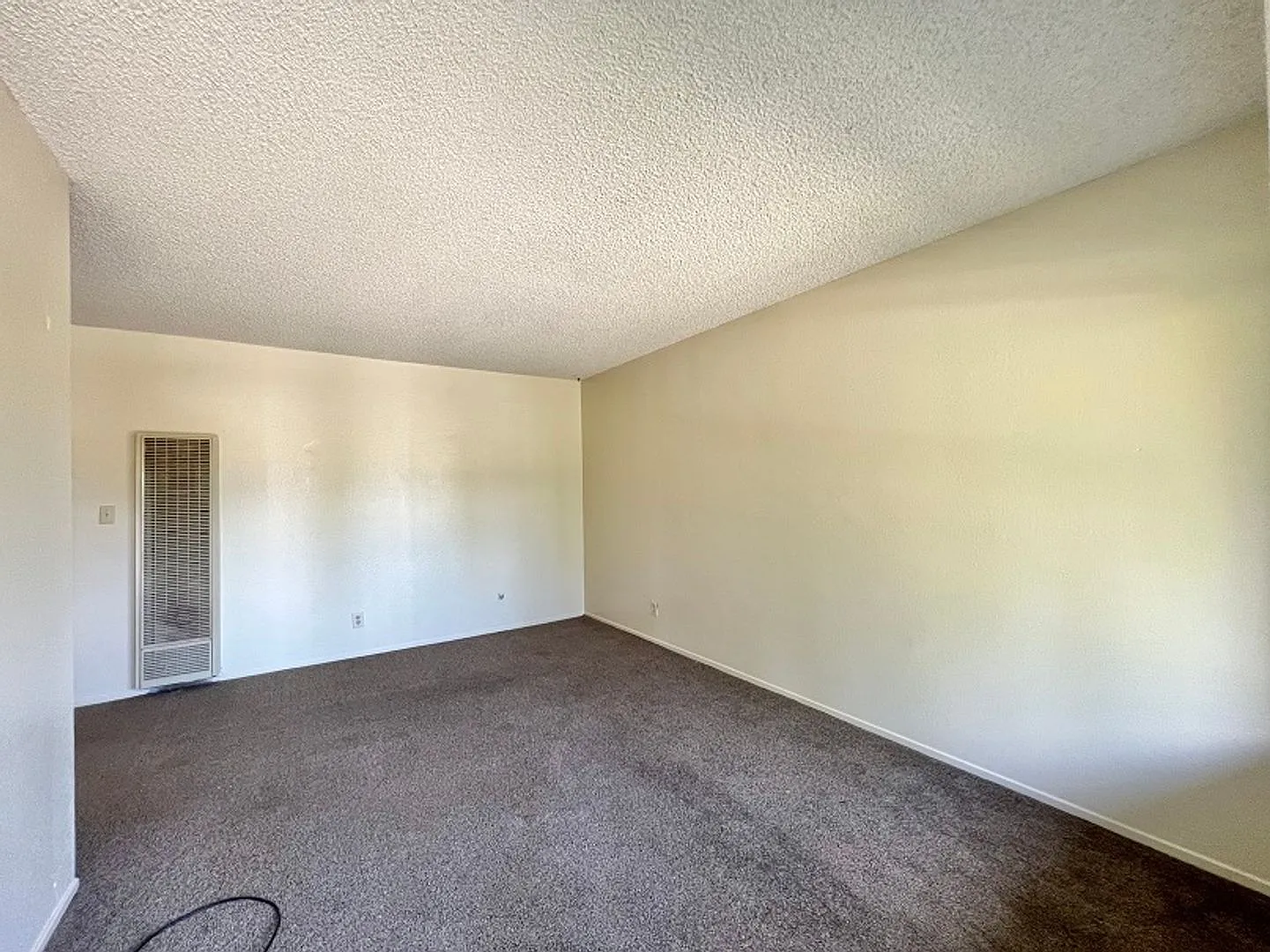 Bridgeview Apartments — Photo 3